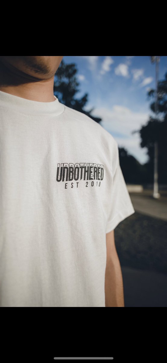 unbothered_2018's tweet photo. Tomorrow @ 6pm! Whoever purchases a shirt gets a free unbothered bracelet https://t.co/mkw8VWnMom