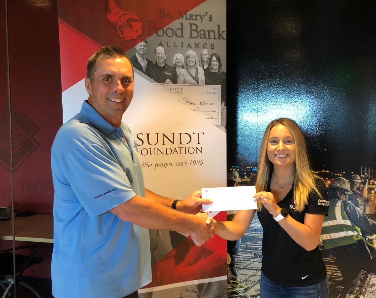 Runnin' for Rhett Non-Profit Executive Director <a href="/randyseevers/">Randy Seevers</a> was honored to accept a check today, in the amount of $4,000, from our friends at the <a href="/Sundt/">Sundt Construction</a> Foundation and Sundt Construction.  💙#GoRhett #MoveIntoLife #YouthFitness #SundtFoundation