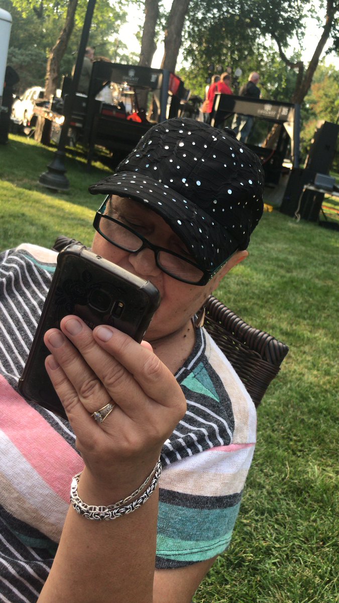 tlecuru's tweet image. #shawneeconcert