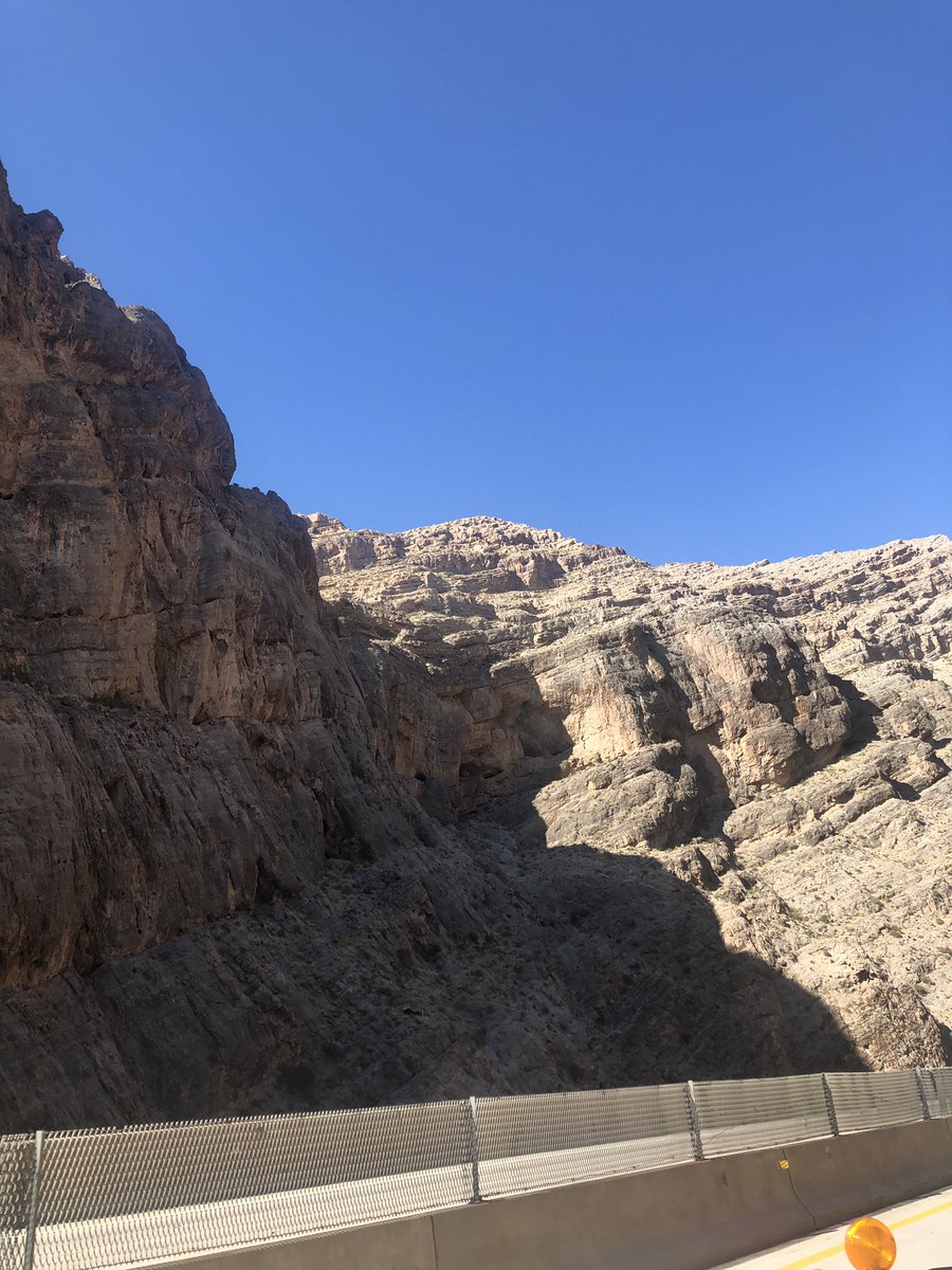 CricketCoates's tweet photo. On our way to my fishing adventure! 😁🎣🙏❤️ Making my way through the desert 🌵 to get to the water where the fish are! 🌊 🐟
#girlswhofish #desertfish #bassfishing #bridgemaster #bass #largemouthbass #fishingadventures https://t.co/z6VvLgu8qG
