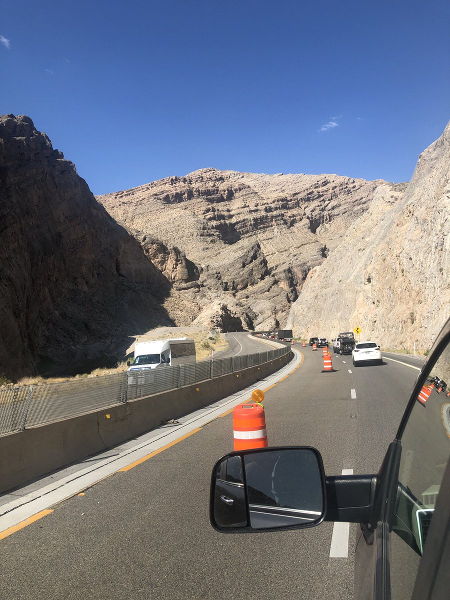 CricketCoates's tweet photo. On our way to my fishing adventure! 😁🎣🙏❤️ Making my way through the desert 🌵 to get to the water where the fish are! 🌊 🐟
#girlswhofish #desertfish #bassfishing #bridgemaster #bass #largemouthbass #fishingadventures https://t.co/z6VvLgu8qG