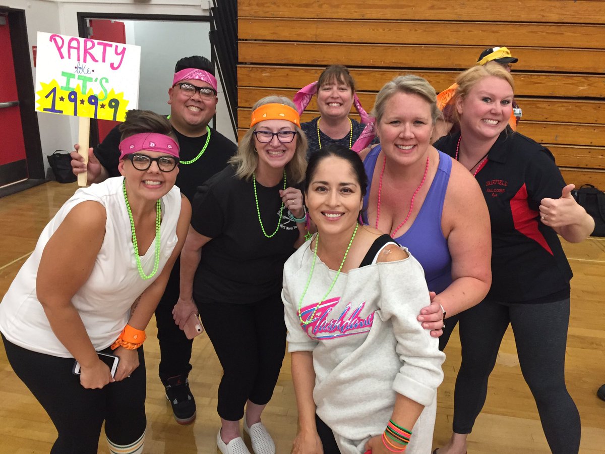 LisaLisalew's tweet photo. What a great way to begin the school year! #teambuilding #AGG #FSUSD #PremierAdmin https://t.co/1QQmeaEH9d
