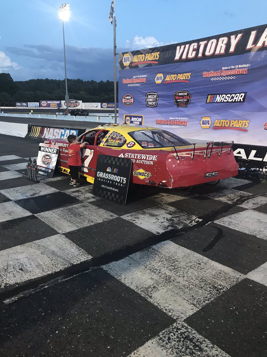 StaffordSpeedwy's tweet photo. Adam Gray wins tonight Late Model Feature. @dk3879 2nd and @p_aroot 3rd. #LateModels #WelcomeToTheShow #MyTrackMyRoots @NASCARHomeTrack https://t.co/uavsYx7wCs