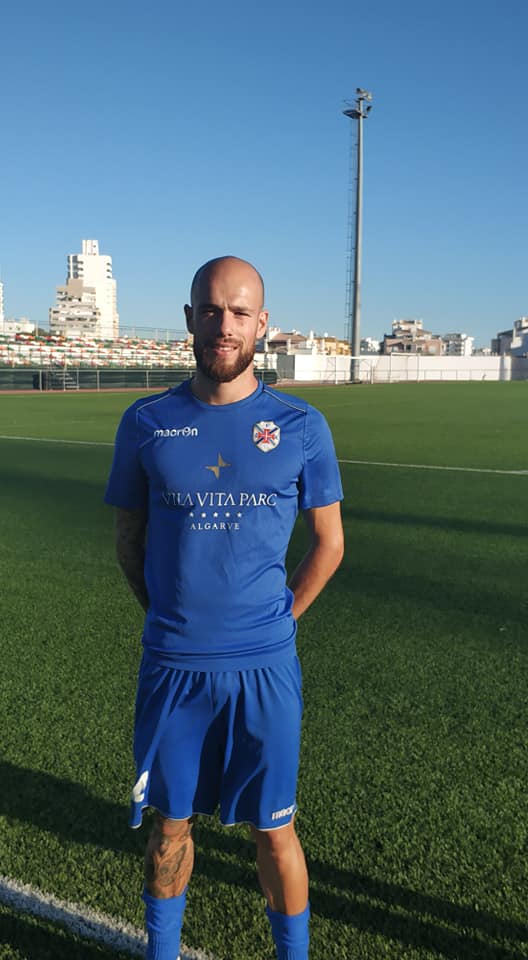kevindeniese's tweet photo. Good luck Gavin de Niese for 2019/2020 season at CF Armacenenses. In blue again.💙💙💙🇦🇺⚽️ https://t.co/67Wm0dd8u6