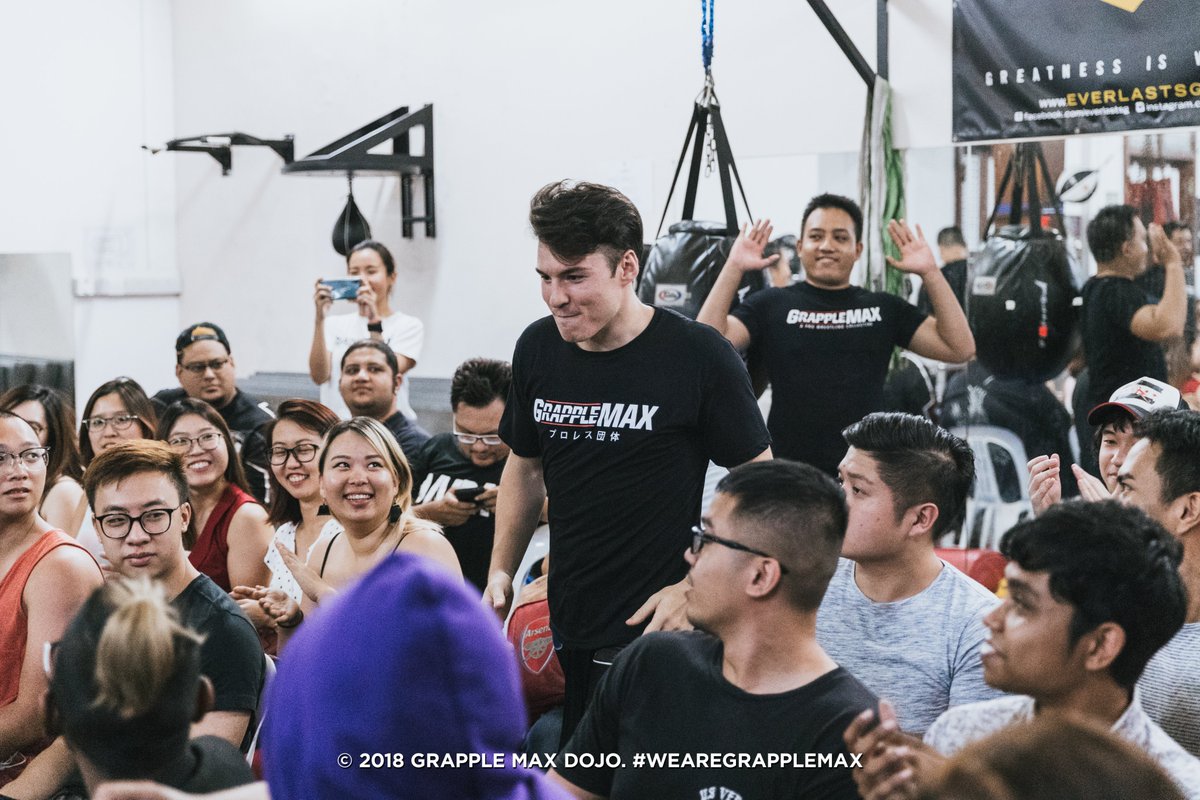 Grapplemax's tweet photo. #OnThisDay in 2018, @SpeedballBailey made his Singapore🇸🇬 debut and wowed the #soldout crowd at #Showcase6.

#grappleMAX #ddtpro https://t.co/l9X0zblzKa