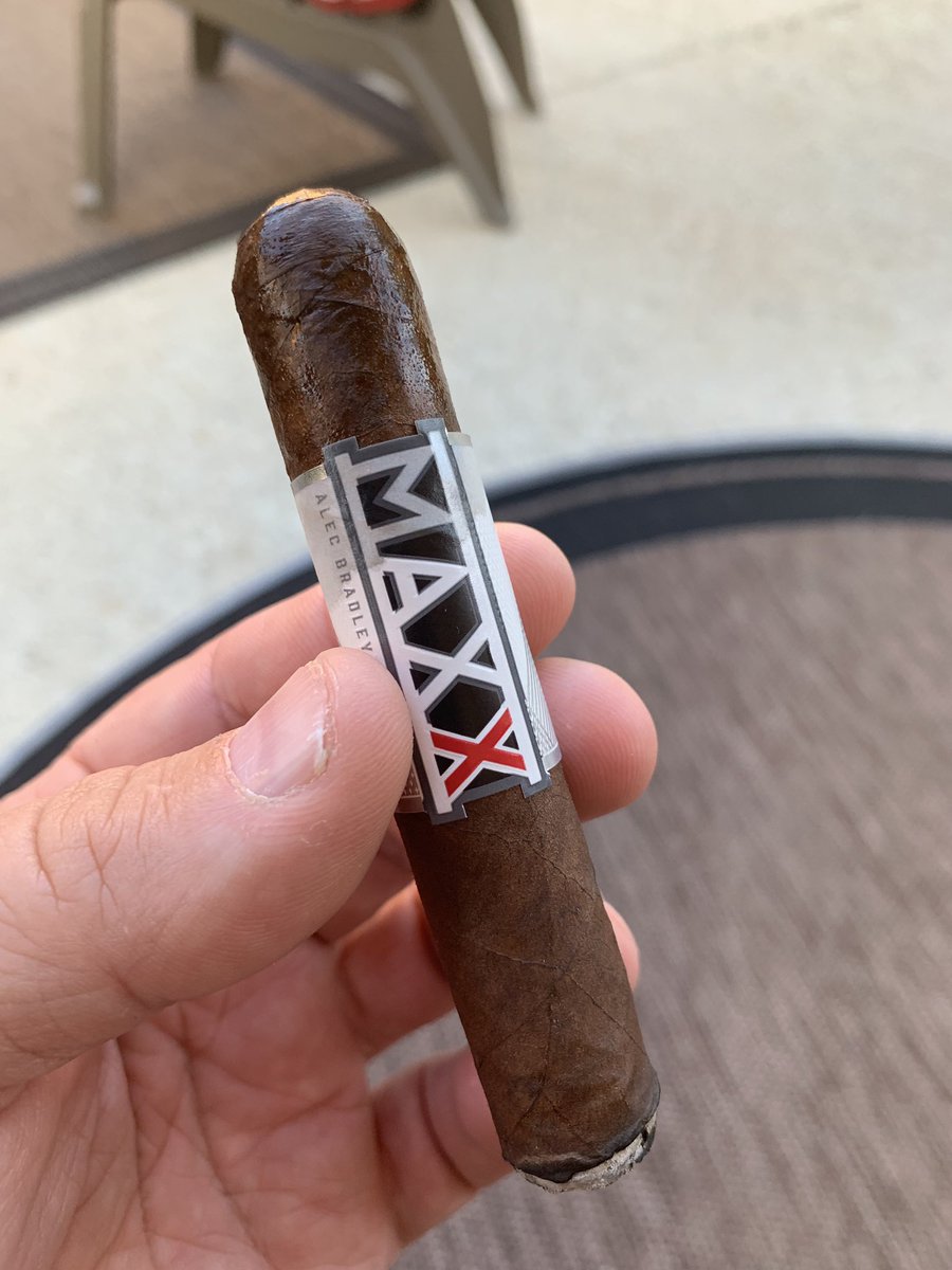 Nice Friday evening cigar, thanks for the <a href="/alecbradley/">Alec Bradley Cigars</a> sampler <a href="/FamousSmokeShop/">Famous Cigars</a>