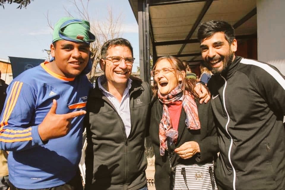 gonzaloroldan09's tweet photo. Juan es un pibe que participa de los espacios del @MDSTuc en el B° El Sifón, y tiene muchas cosas para decir, hoy pudo compartir algunas. ✊✌️ #SEPyAA
https://t.co/xgklixY9Ee https://t.co/BcTczVVO2p