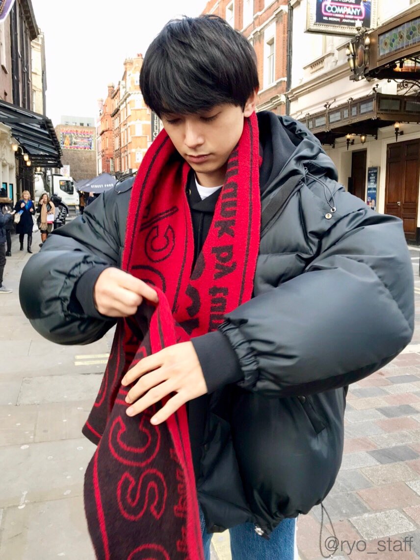 Twitter 上的 吉沢亮 Staff お盆休みの間も吉沢の写真展departureは名古屋 大阪 福岡で開催中 帰省ついでに是非 T Co zjhwygpp そしてその撮影風景が見られるメイキング映像が アミュモバ10周年しりょうで公開中 夏に見るのは 暑苦しい と言わず