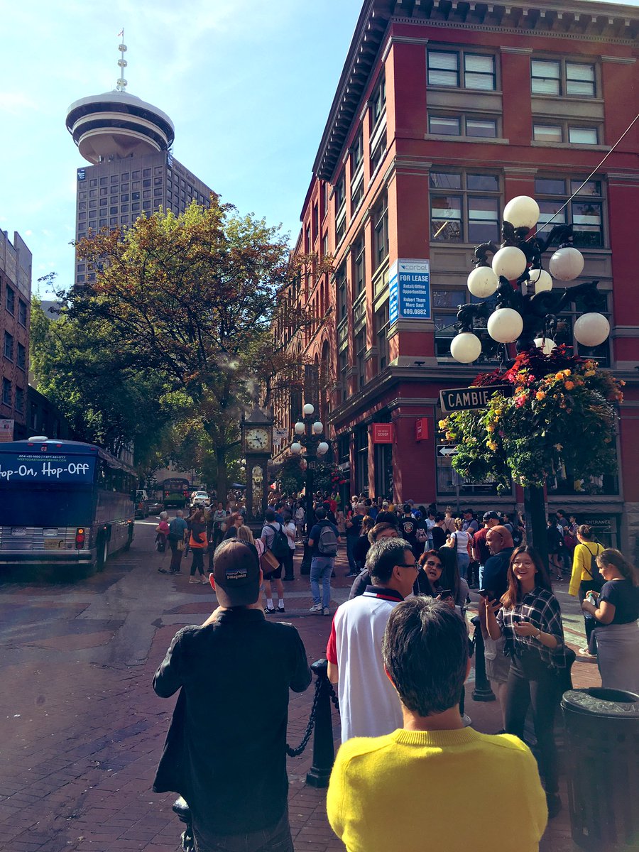 Steamclock_Van's tweet photo. Toot. Toot. Toot. Toot. Toot. Itβs 5 oβclock somewhere... and that somewhere is here! #SteamTime #WeekendSteaming #SmellsLikeSteamSpirit ππ¨πΆπ€π» https://t.co/S2o4FoBX8Q