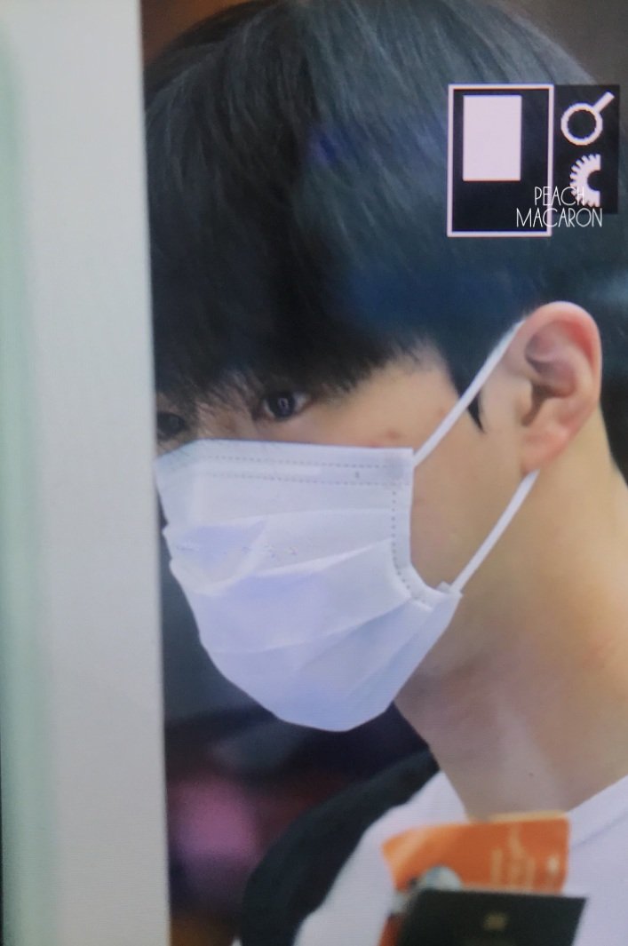 peachmacaron522's tweet photo. 190810 ICN #수호 #준면
💕 https://t.co/EHDXm02vS5