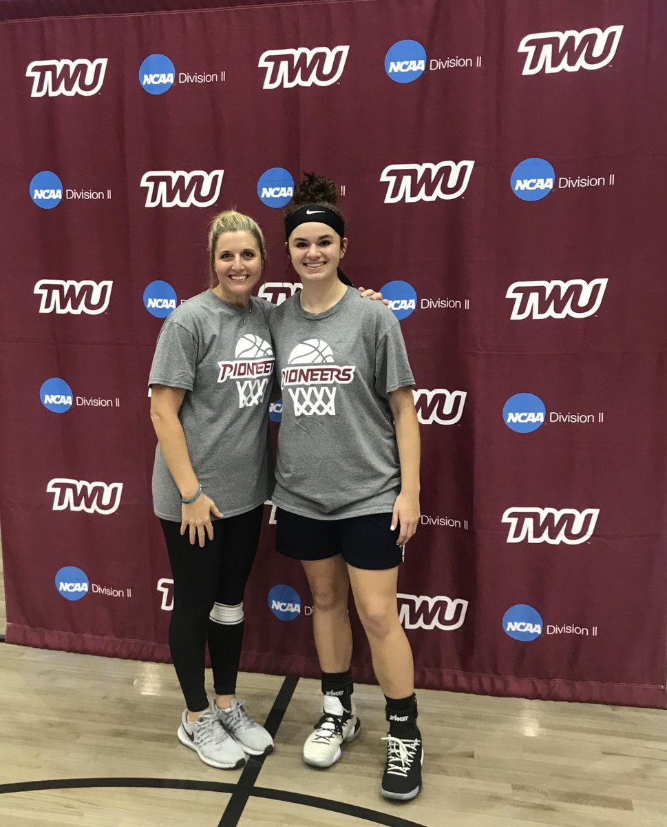 ashleysidman23's tweet photo. I had an awesome time at the @TWU_Basketball camp today. Thank you for the invite! 🏀❤️ https://t.co/mSMWnnWoR5