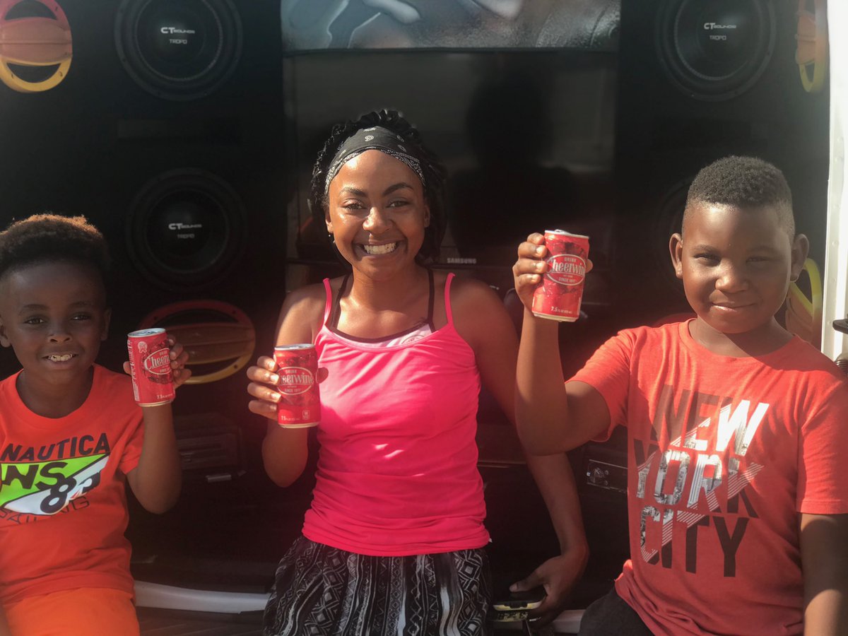 Foxy991's tweet photo. #99DaysOfSummer #FreeBeerFridays #GeneseeIce #FlipMyCycle #HealyWholesale #Cheerwine #LeBleu #FayettevilleWoodpeckers #UniverSoulCircus #BigSticka #Foxy99App https://t.co/5e8rWEOfPk