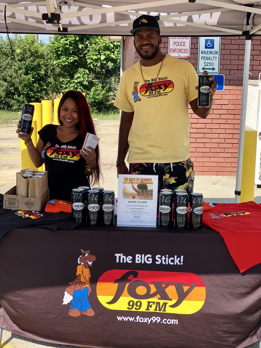 Foxy991's tweet photo. #99DaysOfSummer #FreeBeerFridays #GeneseeIce #FlipMyCycle #HealyWholesale #Cheerwine #LeBleu #FayettevilleWoodpeckers #UniverSoulCircus #BigSticka #Foxy99App https://t.co/5e8rWEOfPk