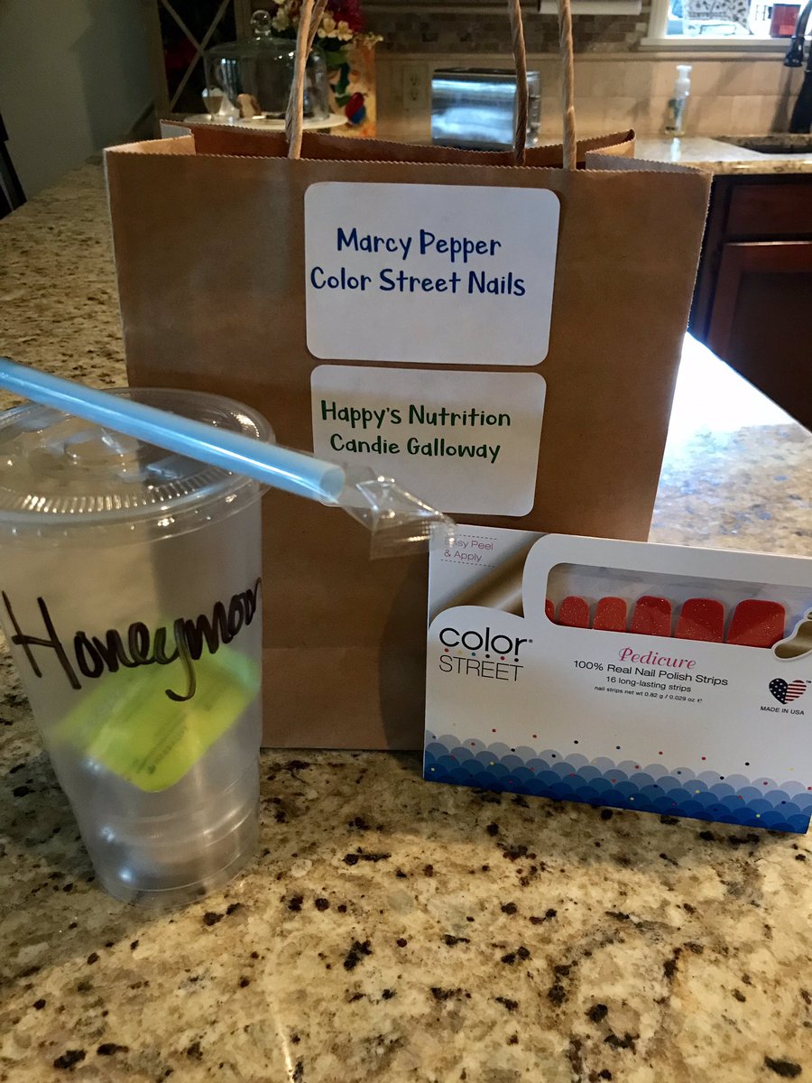 ashenel24's tweet photo. So thankful to work with the best @bpsb_slps! It’s not just everyday that you get spoiled by local community members! Thank you @Simply_Chic_, Marcy Peppers, and Candie Galloway for making the first week back so fabulous! 🙌🏻😊 #thebestaccessory https://t.co/fWjKuwP6tu