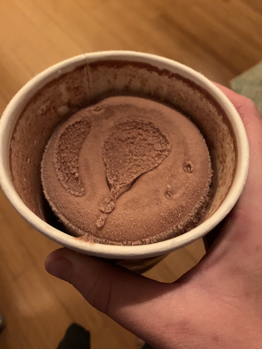 KTWcupcakes's tweet photo. @HaloTopCreamery 3rd container in a month looking like this! This never melted or refrozen while I had it. For the price that is charged I really expect a full container. https://t.co/TCsjcIgkMI