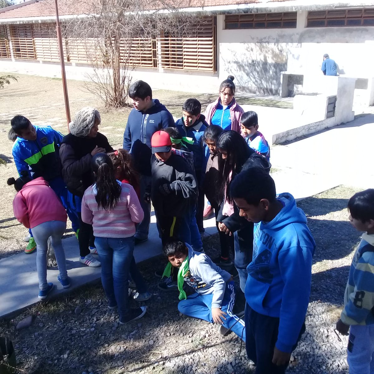 ManitosAccion's tweet photo. #EscuelasAbiertas @ManitosAccion  un punto de encuentro!! https://t.co/BvOD12KSzs