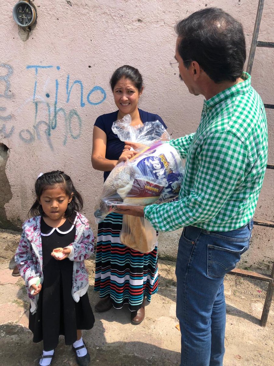 Hoy acompañamos algunas familias damnificadas por las inundaciones del la Col Mariano Otero de Zapopan, para expresarles nuestra solidaridad.