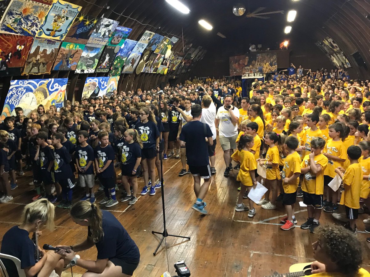 Canadensis's tweet photo. Sing the Alma Maters https://t.co/Zll5GBW7n8