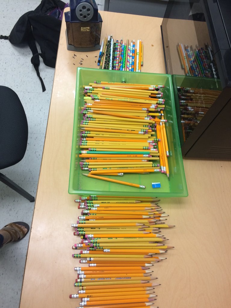 LivBrak's tweet photo. Happy to help out @mrsvirgil320 today by sharpening a boat load of✏️!  And I definitely learned not all ✏️ are equal. Parents, when your teacher specifies Ticonderoga ✏️ ...buy them Ticonderoga ✏️. Those cute ones do not cut it...literally. They mess up the sharpener. https://t.co/ed5CO392gA