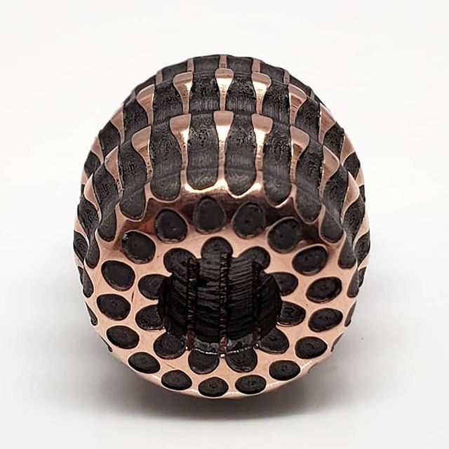 CopperCloudsc's tweet image. Beautiful reverse etch superconductor bead courtesy @delta3designs!

Reposted from @delta3designs (@get_regrann) -  Superconductor MINI **NFS**
#custombeads #custombeadmaker  #beadmaker #lanyardbeads #lanyard #beadart #metalart #artist #beadman #supporth… ift.tt/2MUbSUm