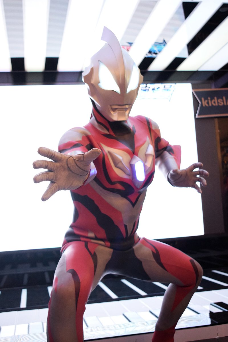SY_APTX4869's tweet photo. #ウルトラマンジード #ウルトラマン https://t.co/hyDoOCkQxo