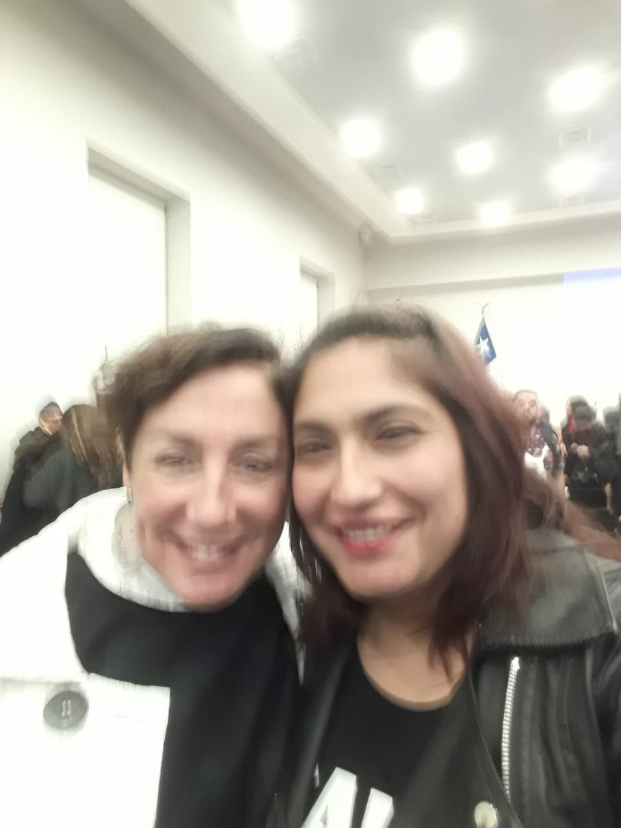 Nuestra compañera y parte vocerías de #Ukamau, Angie Diaz presente en el acto de la <a href="/CNT_NOmasAFP/">Coordinadora No+AFP</a>  ¡Por un nuevo sistema de pensiones para la dignidad de las y los chilenos! ¡No más AFP! #NOmasAFP