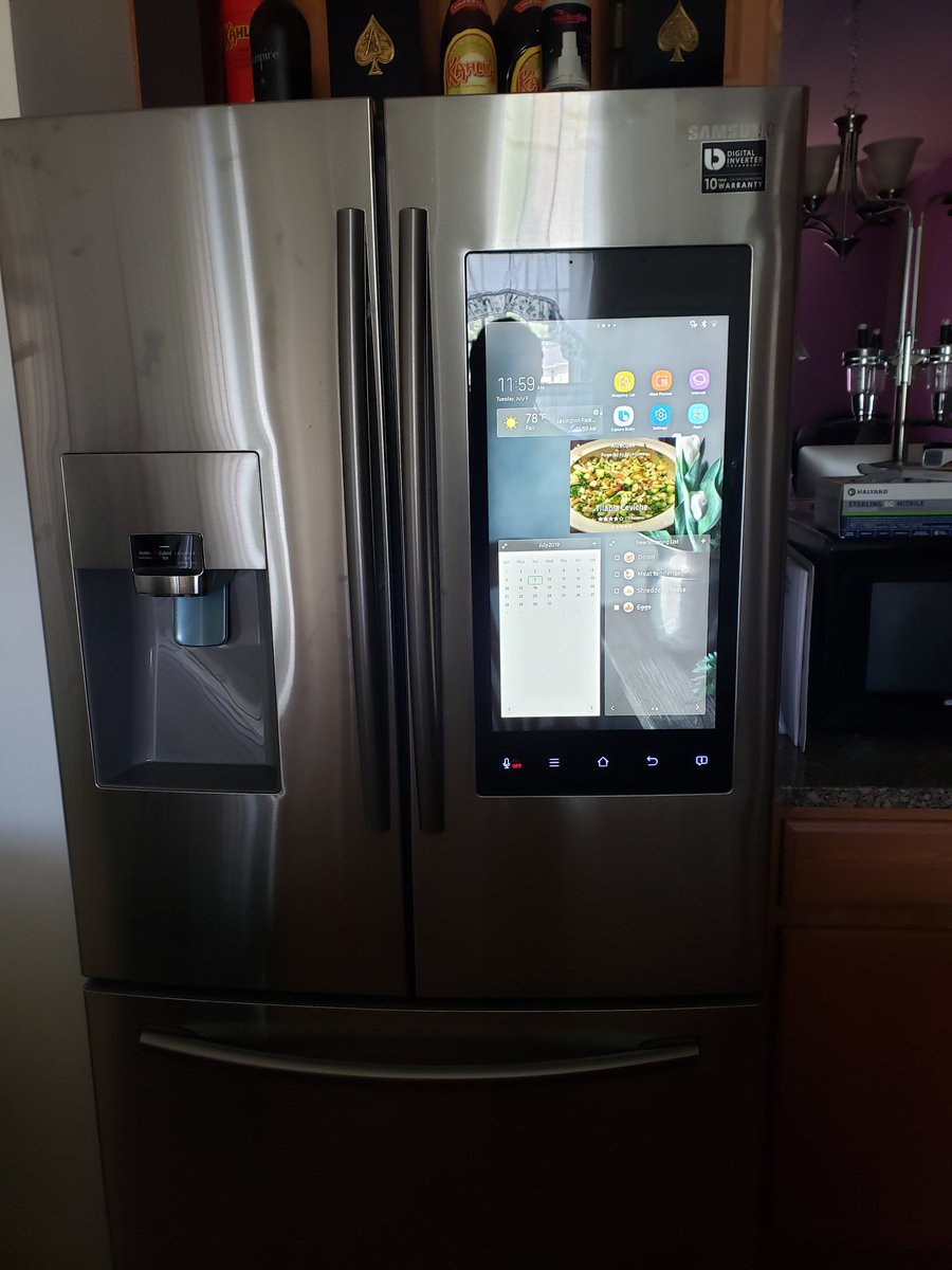onedatatime1981's tweet photo. New refrigerator!!!! Samsung everything!!!!! https://t.co/kVi39M0Dk9