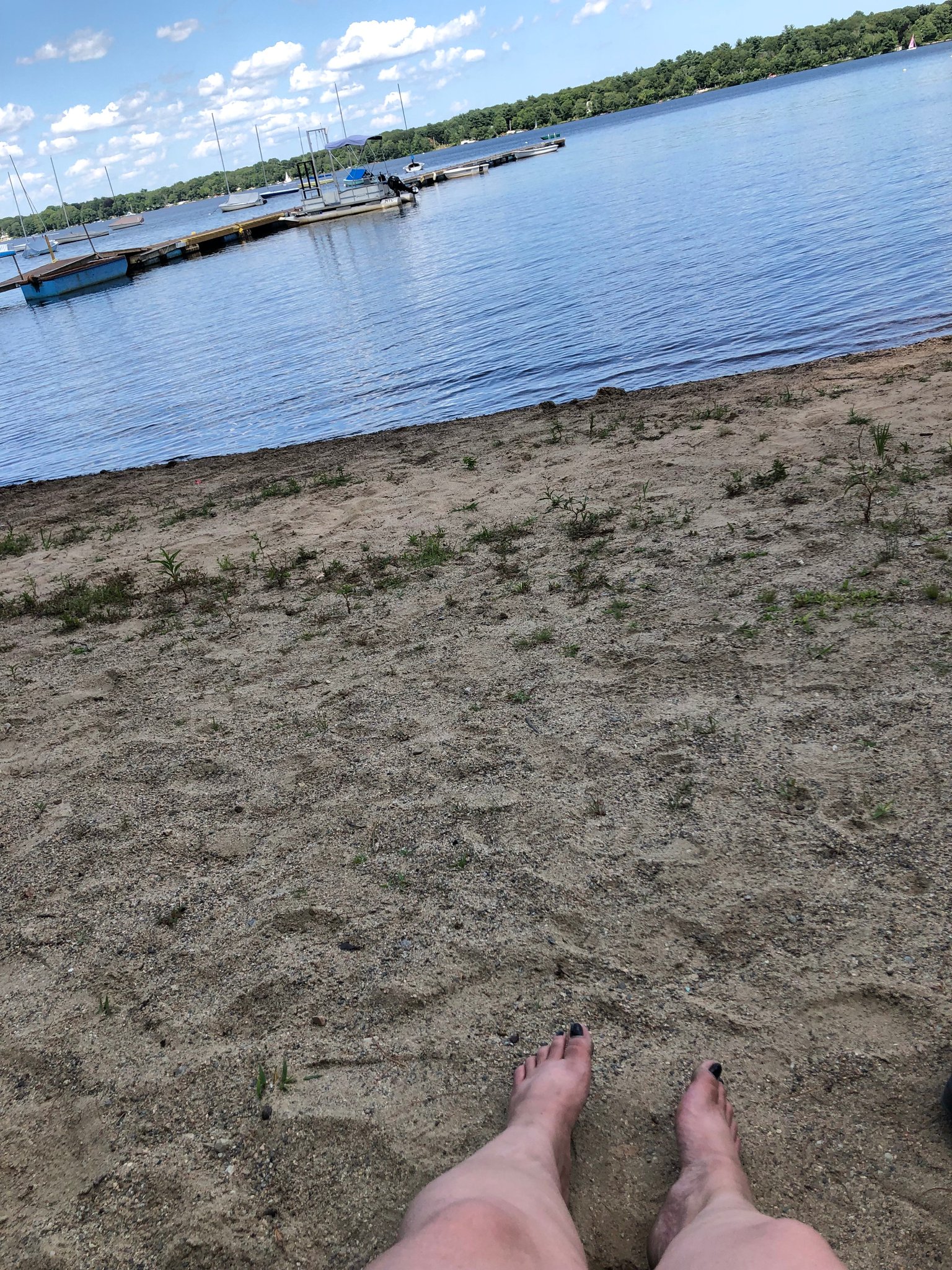 1 pic. sitting here awaiting my tributes to come in to get these feet taken care of... who's buying???? $end it all, $end what you have left, leave not a penny in there. It's all mine. 💰 #finsubs #findomfundedlife #findomrt #findom #footslave #humanatm #footfetısh #finsubsapplyhere https://t.co/FdC5BQYCi5