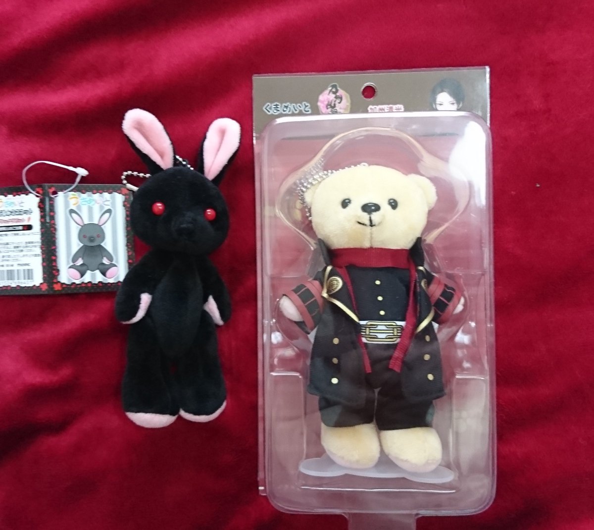 かろちん くまめいとの三日月と光忠もあった 可愛かったな さて追い剥ぎしたくまめいとに何着せようかな 身長差的にも石切丸とか合いそう