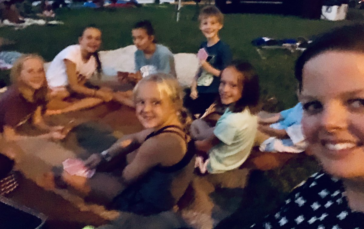iteachkittens's tweet photo. Last outdoor movie of the summer. 😢 #somosmaxwell #VivaVerano #summerselfiechallenge https://t.co/qFJsHf90rW