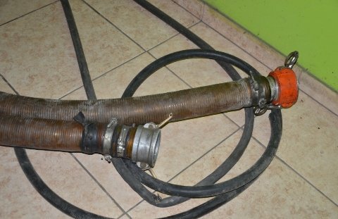 clapamc's tweet photo. RT: GMAS_Tachira: RT FreddyBernal: Entre las irregularidades se encuentran la desaparición de 7 gandolas y media de combustible, las cuales en el mercado ilegal, se cotizan en más de 350 millones de pesos y que en lo cotidiano afecta cerca de 10 mil vehí… https://t.co/kS1q60vI72