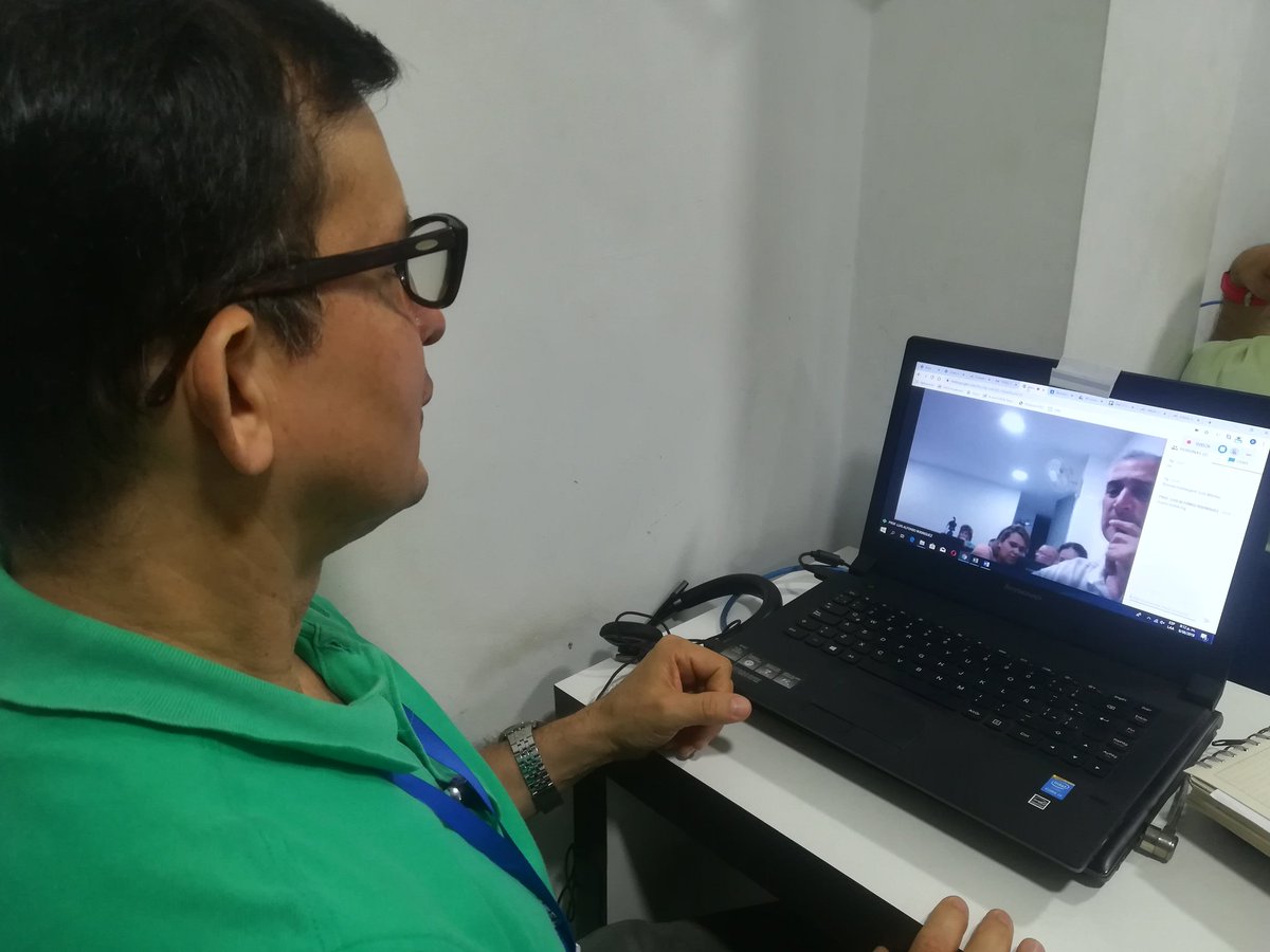 virtualfitec's tweet photo. Listo! Todos conectados y listos para iniciar las video clases.  Un trabajo que nuestro Centro de Contacto realizó para llegar a nuestros estudiantes. https://t.co/WW2dAPWxD1