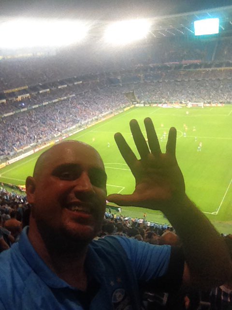 o_Leo___'s tweet photo. @marceloalmeid_a @lucianotricolor @OCuia @FBaccega @WilianG @mgnunez @Battisti1903 5IM! 🖐🏽 #5a0Day https://t.co/XRGqBwBFhA