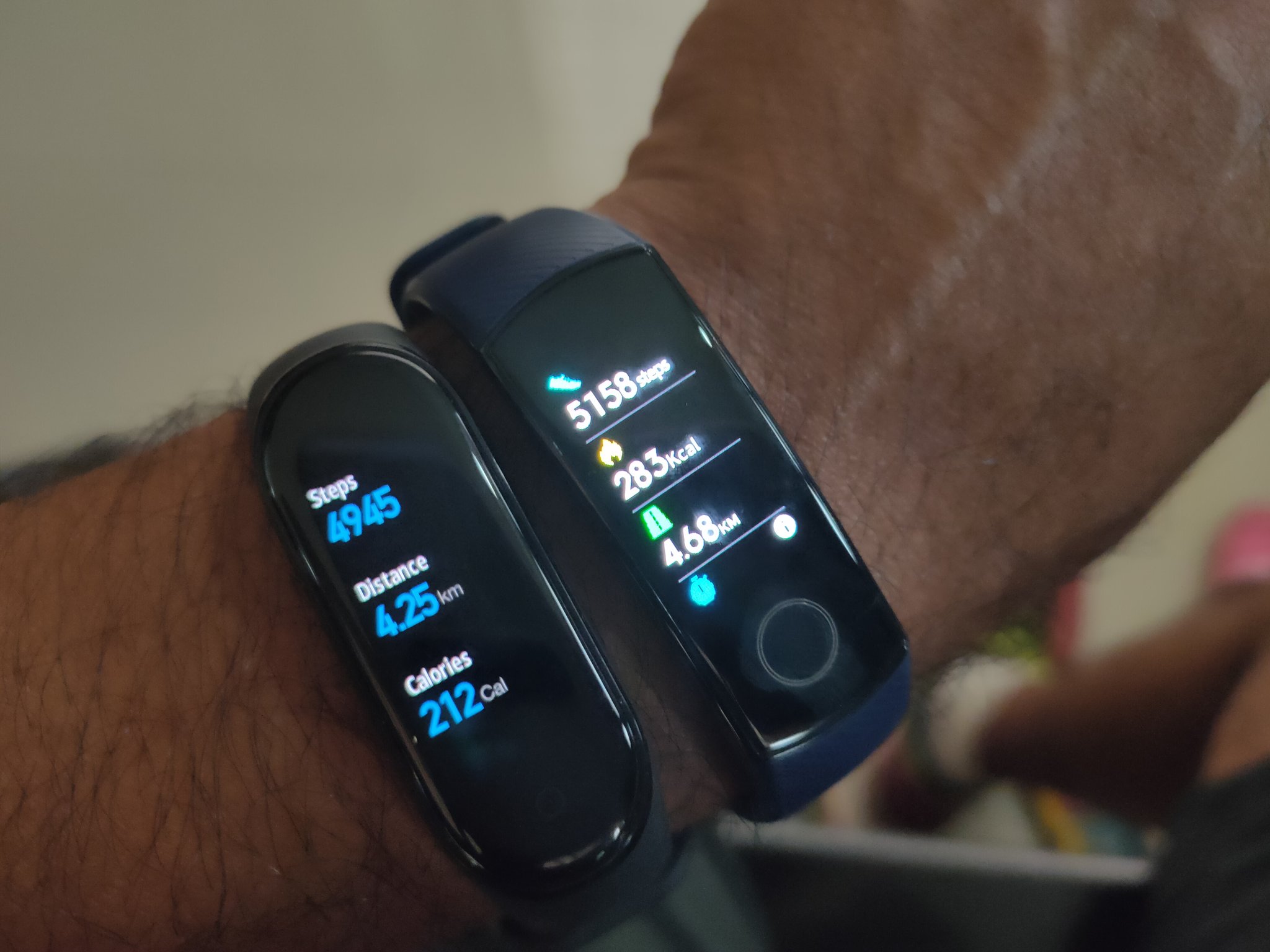 Фитнес-браслет Huawei Honor Band 3 Black купить по низкой цене с доставкой по Мо