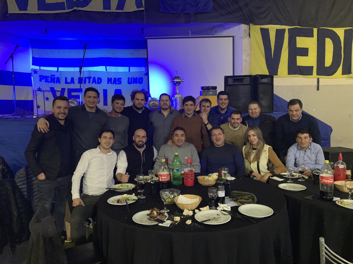 diegoromera's tweet photo. En los 20 años de la Peña @Vediadeboca  Junto a @JoseHoracioBas1 y Tito Pompei. Felicidades!! https://t.co/XHBMuyRImr