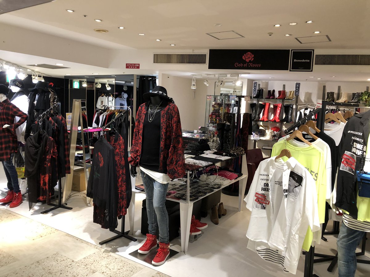 God Of Roses新宿マルイメン５階 11 00 00 お知らせ 8月21日 水 新宿マルイメンは休業日となっております 来店を予定されていた方は 別の日にご来店いただきますよう よろしくお願いいたします Godofroses 新宿 マルイメン Benedetta