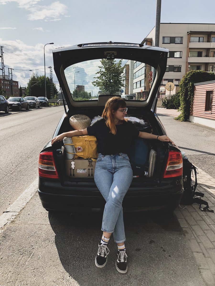 Es geht wieder los! Diesmal gehe ich für zwei Jahre nach #Finnland und <a href="/studieren_ww/">studieren weltweit</a> ist wieder mit dabei. Wer glaubt mir, dass ich sogar einen Stuhl dabei hab? Link zum Blog gibt's übrigens in der Bio. #erlebees #rovaniemi