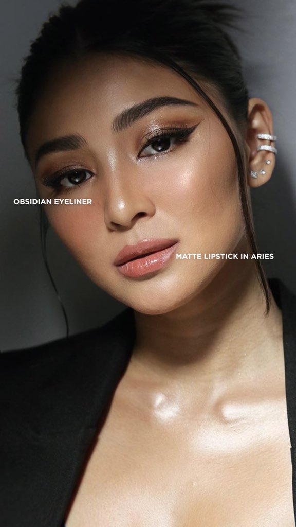 pendul klassisk kam Lustrous on Twitter: "Now, get #NadineLustre's signature winged eyeliner  look using our Obsidian Eyeliner. #EverydayLustrous #LustrousPH #Eyeliner # Cosmetics #Makeup https://t.co/5Evt8YGKNp" / Twitter