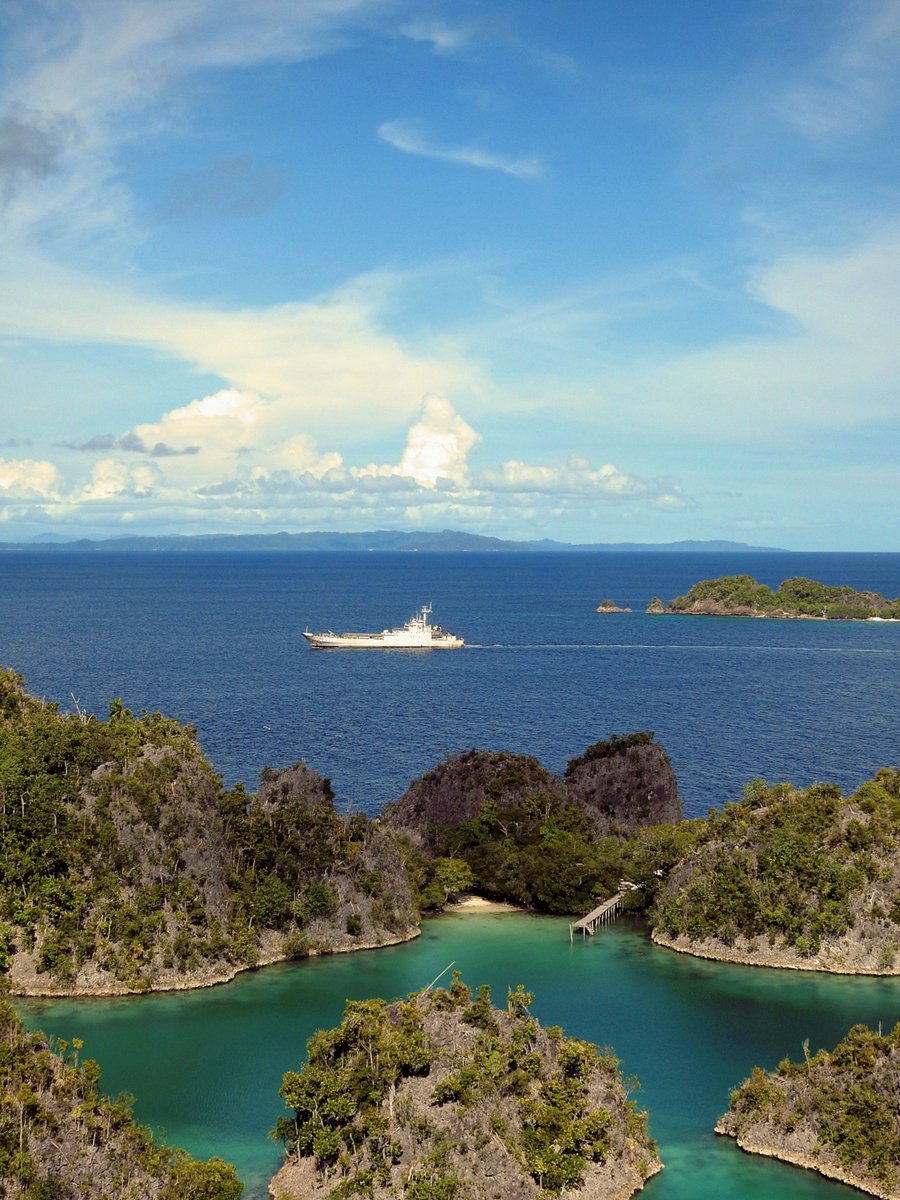 OmRiRodriguez's tweet photo. Piaynemo Raja Ampat

#Landscape
#Photography https://t.co/FIEuBjldfh