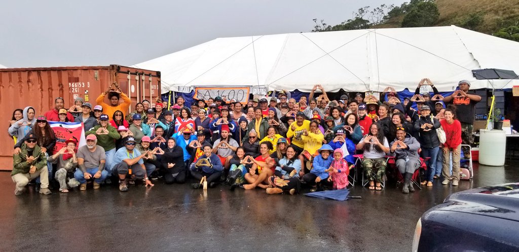 puuhuluhulu's tweet image. The Pu‘uhonua has been holding strong for 29 days, but it has been 1,600 days since our kia‘i first took a stand on the mauna and put a stop to the desecration. #Lā1600 #ProtectMaunaKea #AoleTMT