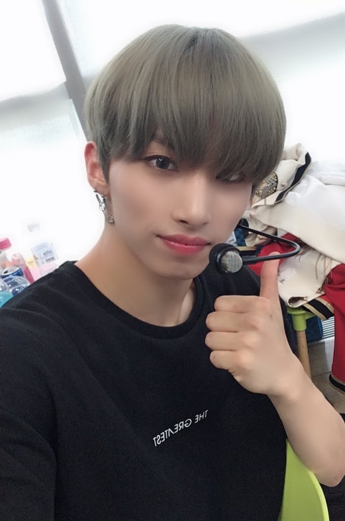 TRCNG_official's tweet photo. #TRCNG #하영 
오늘 음중무대는 챔피언들 덕분에 대박일 것 같은데,,,🔥🔥
같이 볼래요??😎😎😎 https://t.co/1IE7UAqbWa
