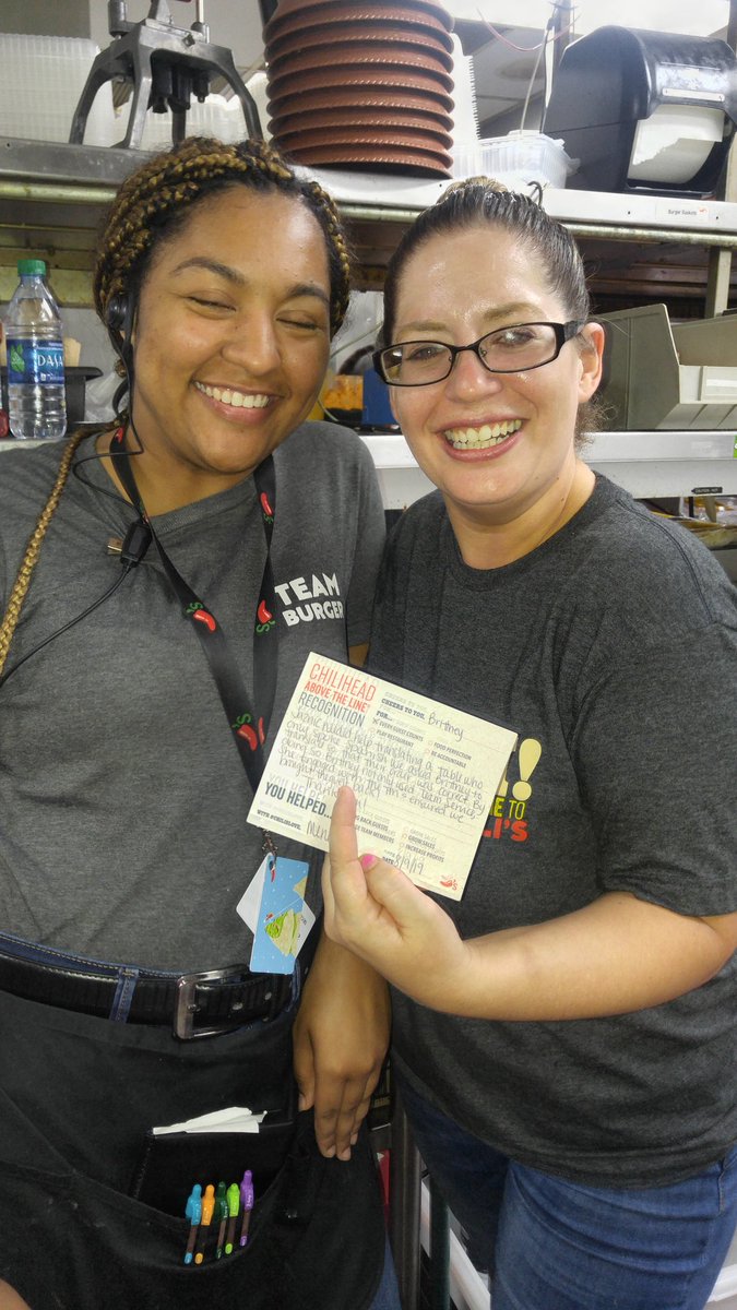 Mercedes_C15's tweet photo. Jaznic needed help with a guest's order. Brittney gladly helped translate to ensure the guest was taken care of. #chilisbaycity is #bringingbackguests one table at a time! Thank you both for #makingeveryguestcount  #teamworkmakesthedreamwork. @c_2wood https://t.co/PGmruH572q