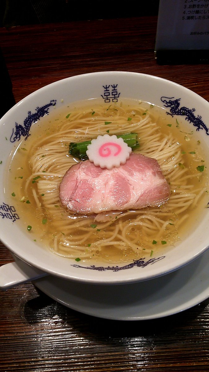 good_hawk's tweet photo. 中華蕎麦にし乃@東京都文京区本郷

山椒そば

東大で仕事があり、近場をスマホで検索したら出てきました。店主が西野七瀬推しらしく、店内BGMは開店一発目「帰り道は遠回りしたくなる」から、以降ずっと乃木坂46でした。山椒そばは山椒好きの私には最高でした！替玉はニボラー向けで私には余計でした。 https://t.co/I6QBGJInDk