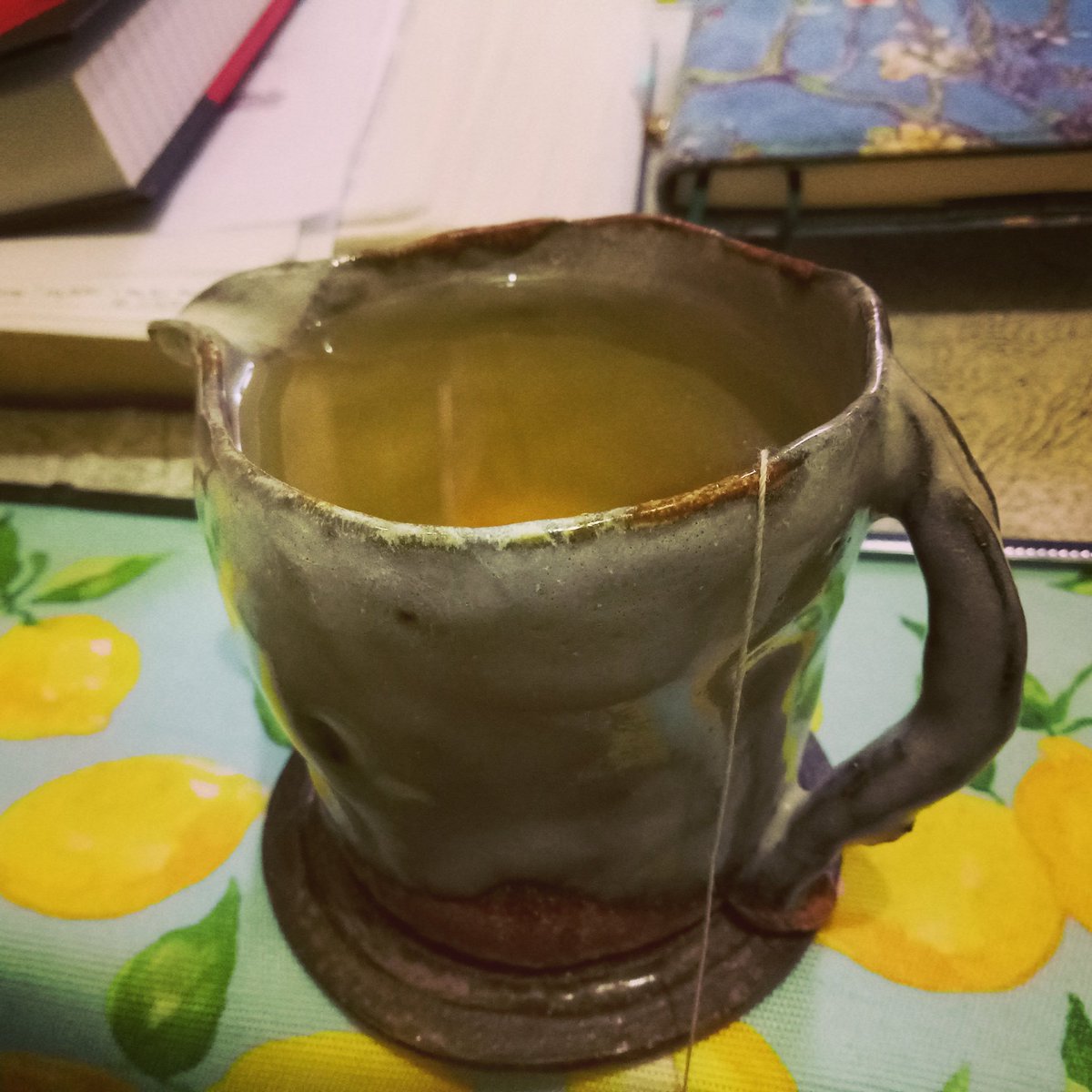 mycozykitchen's tweet photo. Had my lemon tea in this unique mug. 😀🍵

#lemontea #uniquefinds #uniquemug #calming #ilovetea #letsdrinktea #teaislove #tealover #ilovetea #lemon #ilovelemon https://t.co/aw3PgTaamf