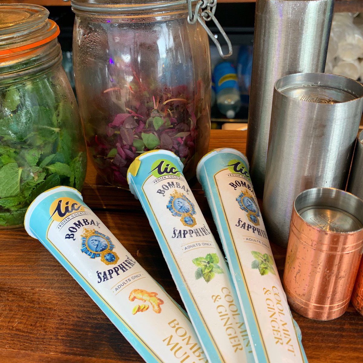 Bombay Sapphire ice-lollies available from @thebotanistuk’s outdoor pop up bar at <a href="/MediaCityUK/">MediaCityUK</a>’s #SummerWeekender!