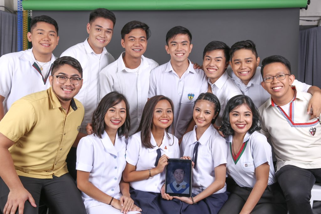 judecamot04's tweet image. YIEEEE MAY PIC NAMAN PALA AKO WID TEAM PRO NA COMPLETO HAHAHAHAHAHA 

#CSCFartherAndFurther