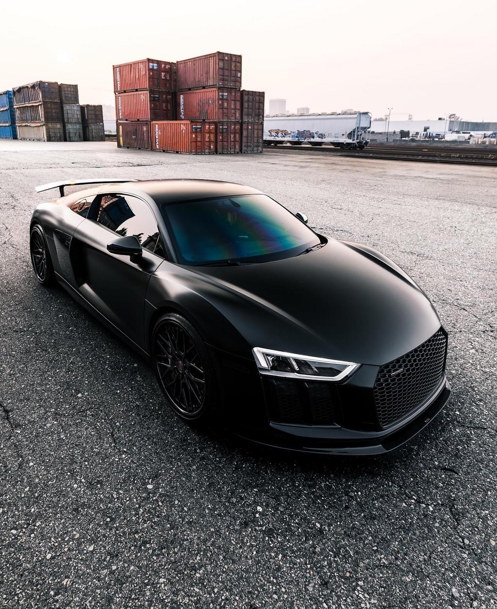 Ауди r8 черная