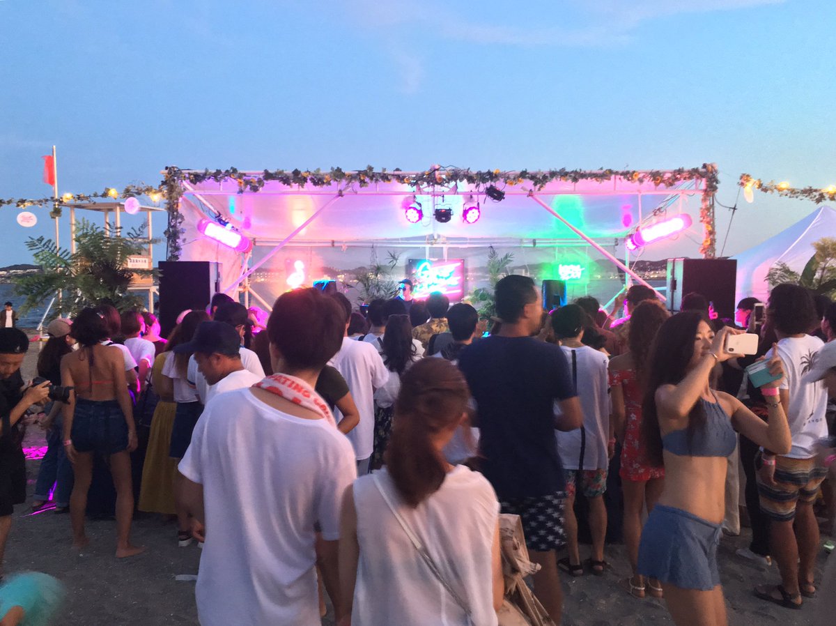 noname_records_'s tweet photo. Good Music Party in 猿島
夏の島で聴くグッドミュージック最高じゃね
#GoodMusicParty #YonYon #MasakiFujita #iri #SIRUP #DiDiHan https://t.co/p651dZJyjO