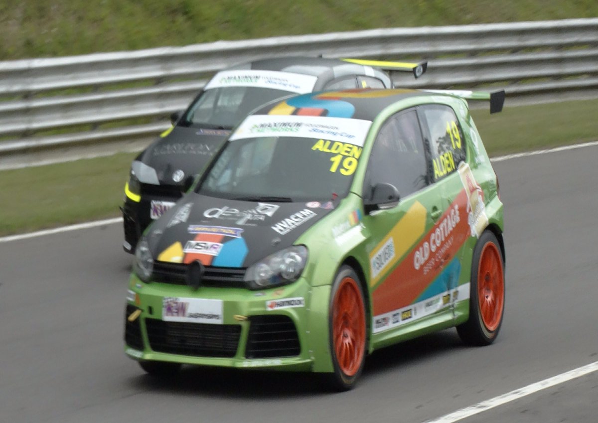 19 - Jeff Alden - Maximum Motorsport - Volkswagen Golf @volkswagenms @UKVolkswagen - Maximum Networks Volkswagen Racing Cup @VWRacingCup @MaximumNetworks - Brands Hatch @Brands_Hatch - Sunday 4th August 2019 https://t.co/1SE3FJ4NAo