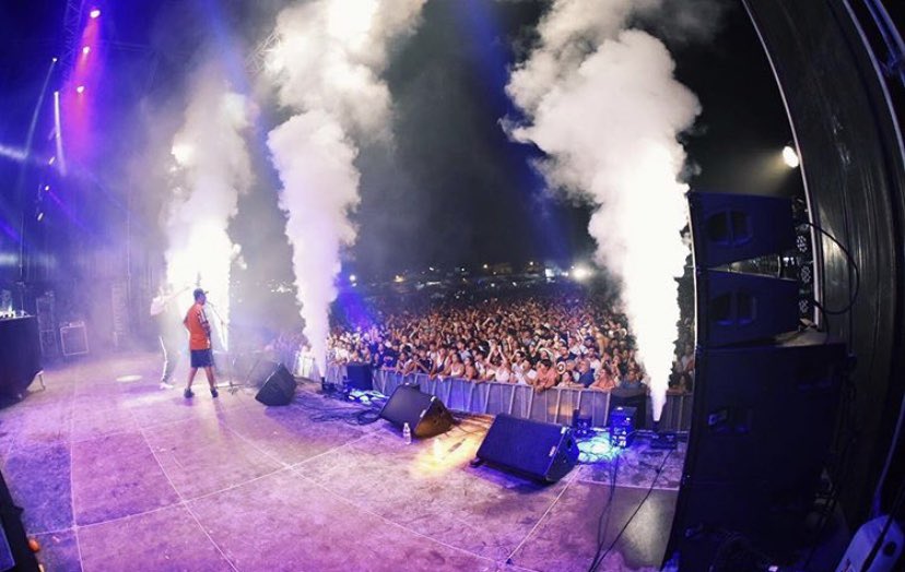 Langui_Oficial's tweet photo. GRACIAS POR EL CARIÑO Y RESPETO QUE NOS MOSTRÁIS. Anoche goceteo total 🙌🏼🎤🤘🏽 @BrotaMusica #LaExcepcion #langui #gitanoanton https://t.co/2CzHaIAelH